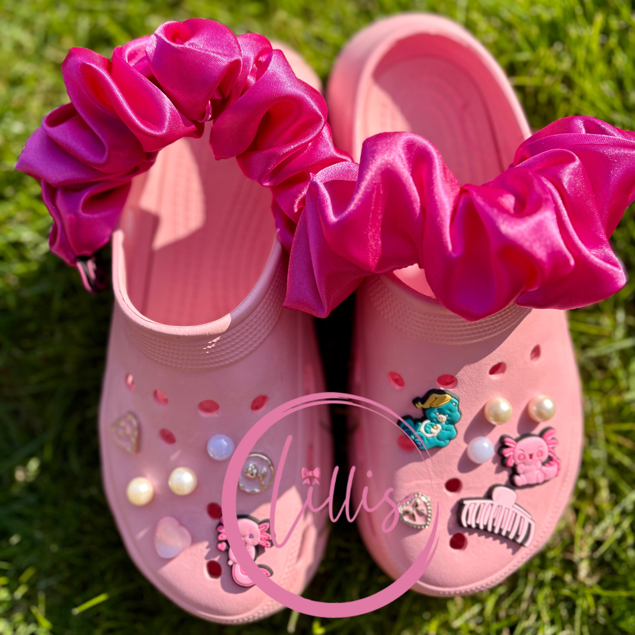 Croc strap scrunchies