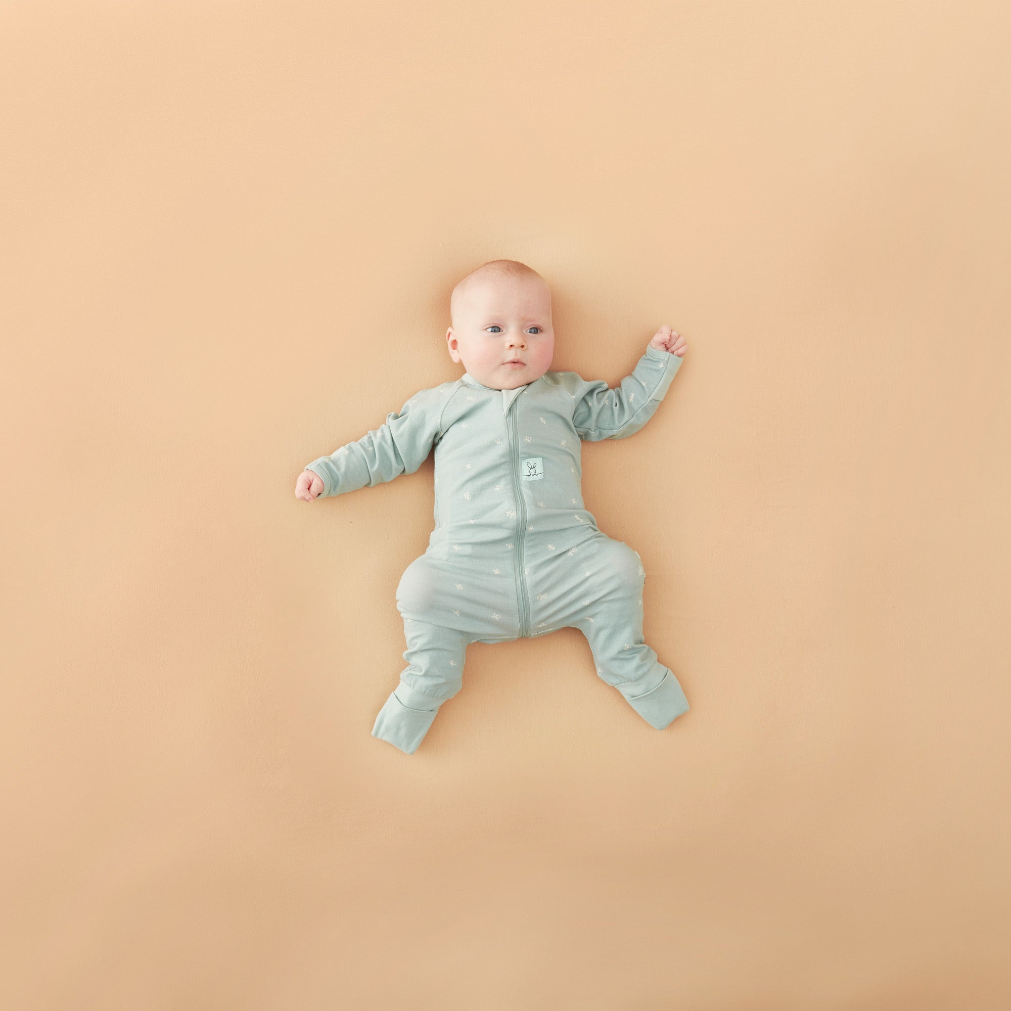 ergoPouch - Organic Layers Long Sleeve Babygrow Sage - Mild 0.2 TOG