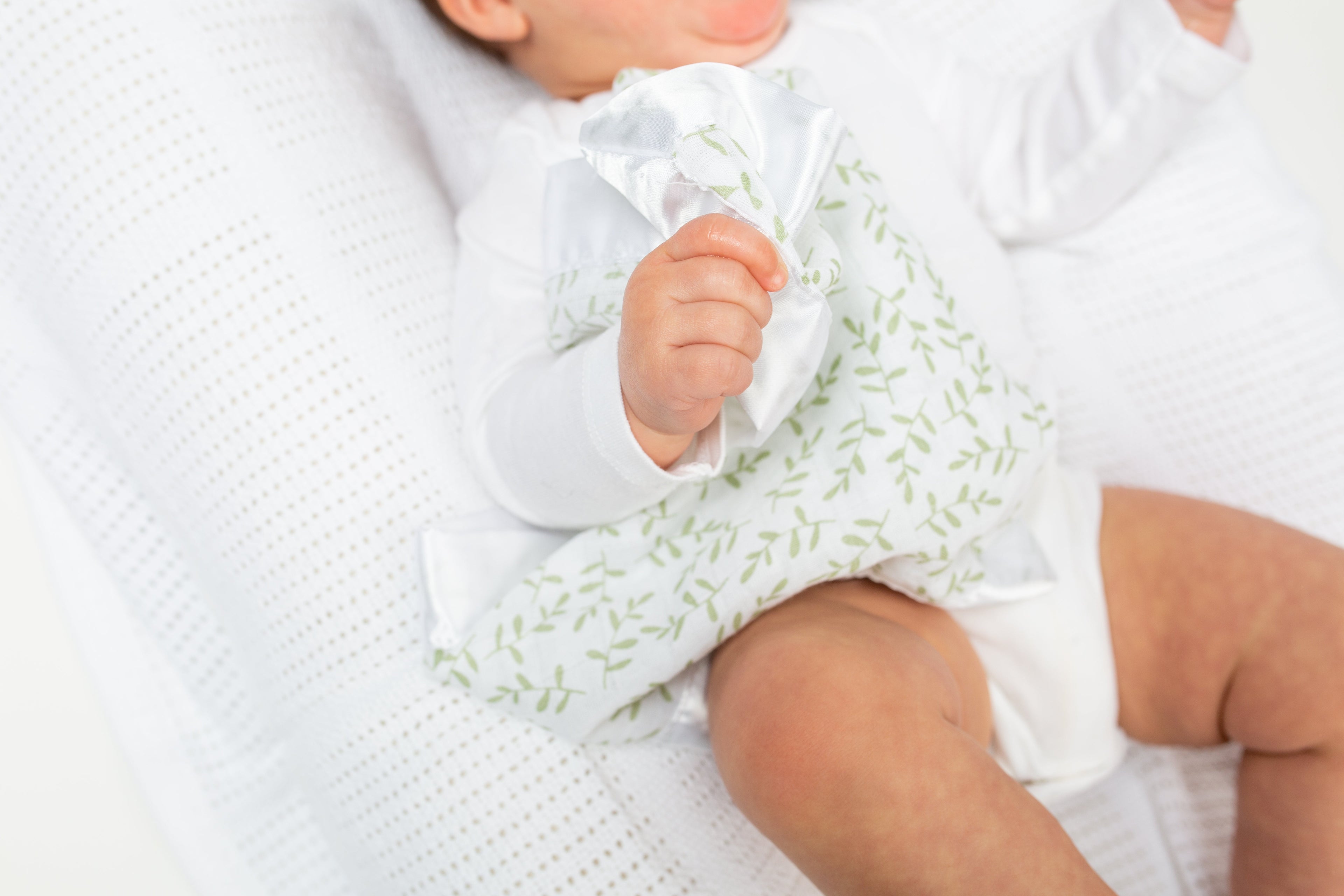 Lulujo - 2 Pack Muslin Security Comforter Blanket - Greenery