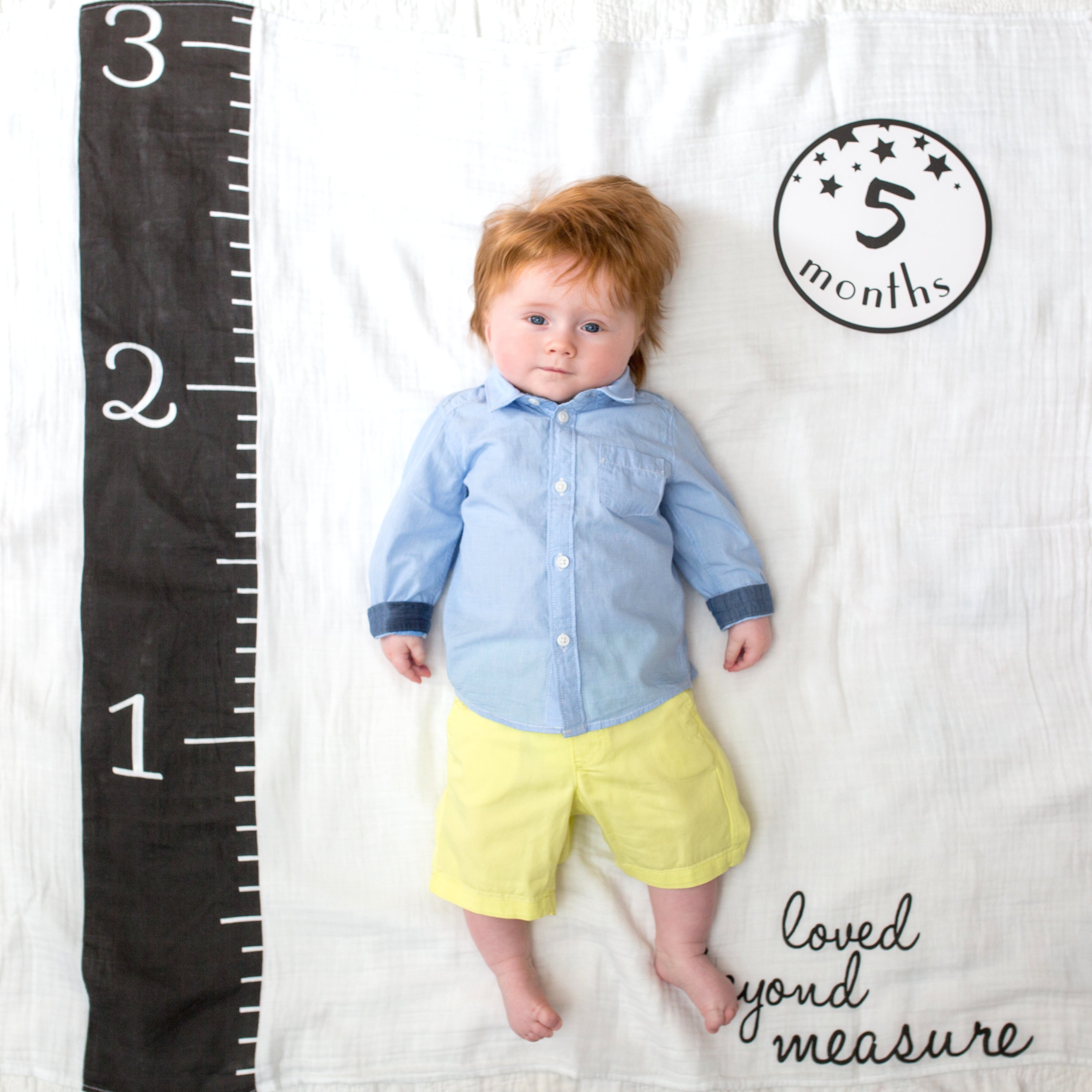 Lulujo - Single Cotton Swaddle & Cards Gift Set- Loved Beyond Measure