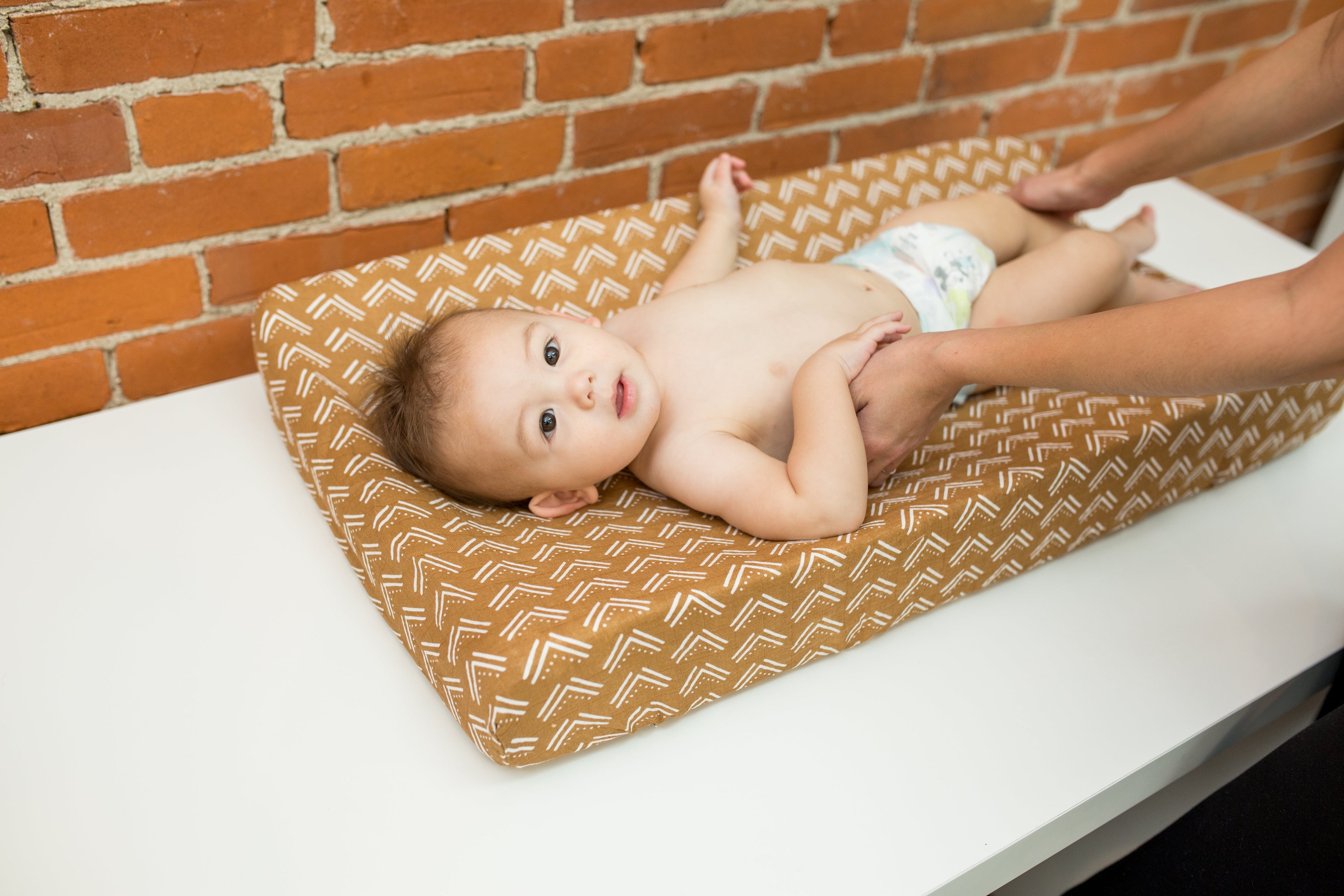 Lulujo - Cotton Fitted Crib Sheet - Mudcloth (81cm x 43cm)