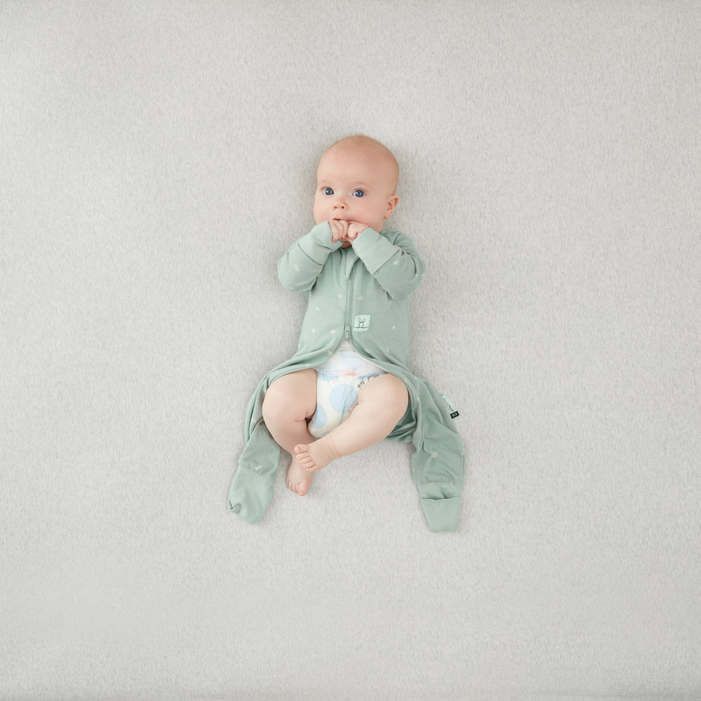 ergoPouch - Organic Layers Long Sleeve Babygrow Sage - Mild 0.2 TOG