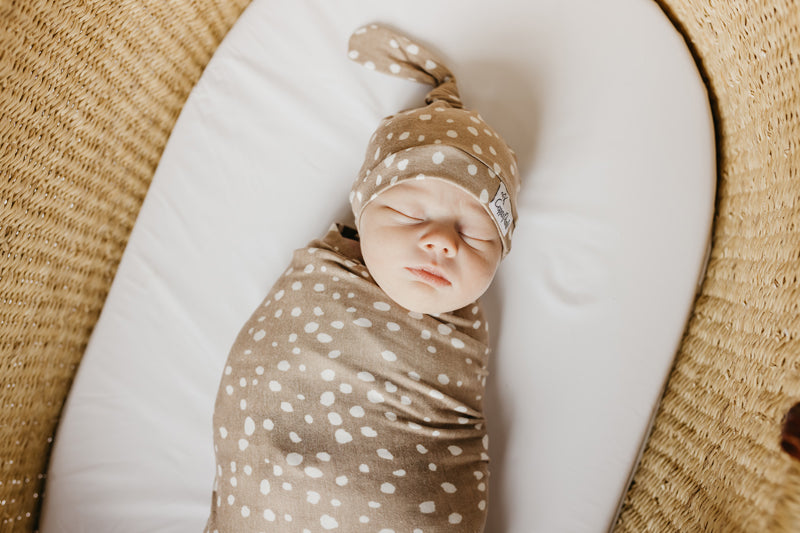 Copper Pearl Top Knot Hat Fawn 0-4m